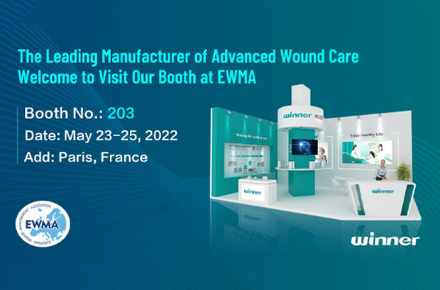 الفائز الطبيلعرض الابتكارات وصنع منتج جديد إطلاق في العناية بالجروح المتقدمة في EWMA 2022.